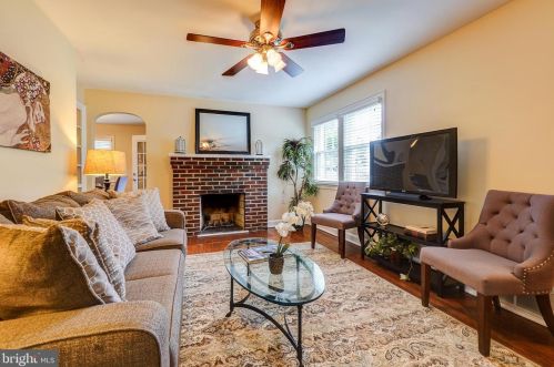 6806 Belford Dr, Silver Spring MD 20912-4841 exterior