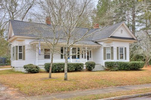 109 Calhoun St, Johnston, SC 29832-1310