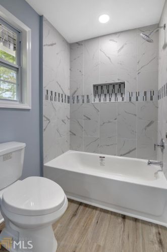 3824 Adamsville Dr, Atlanta GA  30331-3709 exterior