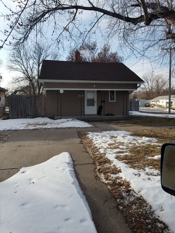 224 Verona Ave, Ravenna, NE 68869-1236