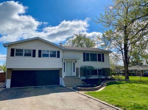 506 Helene St, Joliet, IL 60404-9398