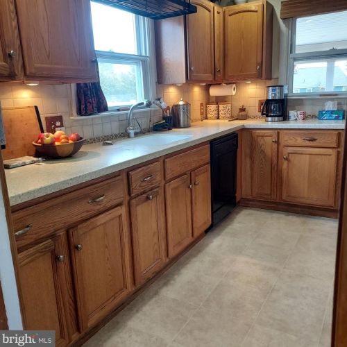 177 Upper Fry Rd, Trenton NJ 08628-2734 exterior