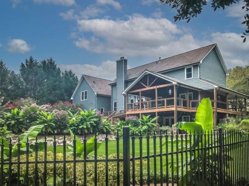 1619 Beaver Creek Ln, Lithonia, GA 30078-6679