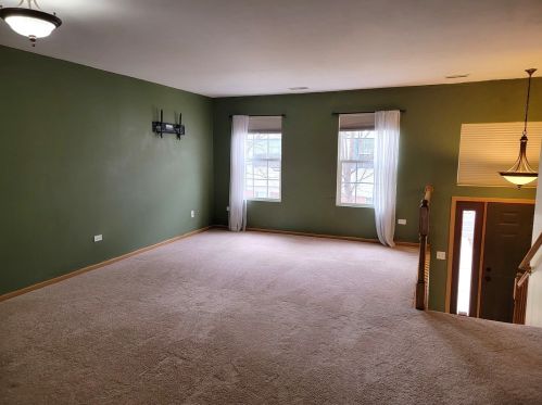 1389 Fox Hound Trl, Sollitt, IL 60401-5105