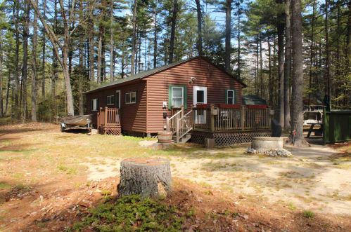50 Shore Rd, Wakefield, NH 03830-3823