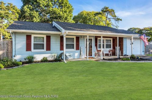 216 Sinclair Ave, Lacey Township, NJ 08734-1839