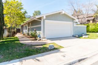 2361 Valley View Pl, Escondido, CA 92026-1225