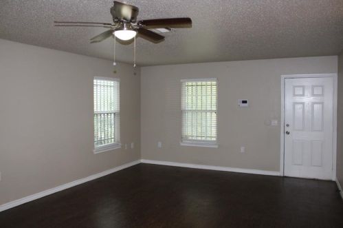 4518 Hamilton Ave, Dallas TX  75210-1115 exterior