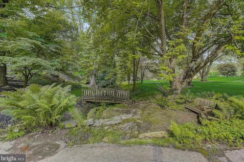 15 Springhouse Ln, Media PA  19063-5212 exterior