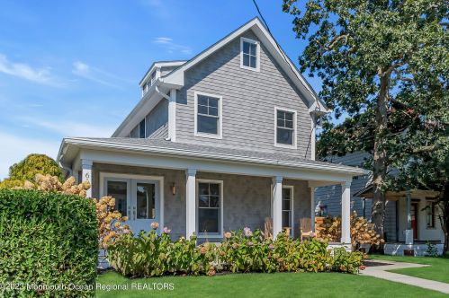 615 4th Ave, Tinton Falls, NJ 07712-5916