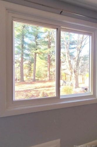 2101 Plank Rd, Cheshire CT  06410-1305 exterior