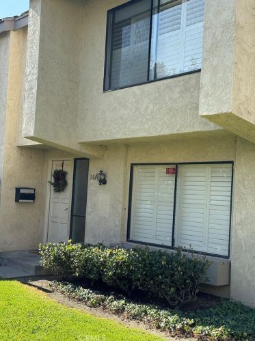 1041 Lamark Ln, Anaheim CA  92802-3404 exterior