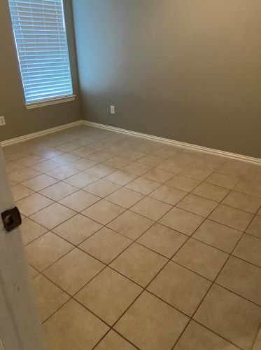 2500 Amy Lee Dr, Conroe TX  77304-5003 exterior