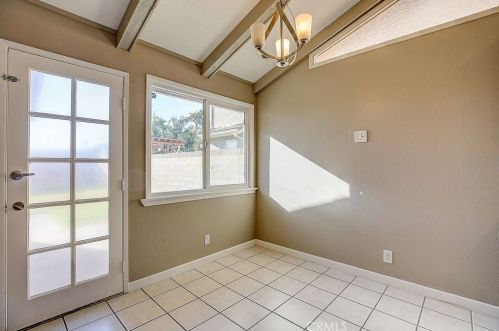 2544 Lark Ellen Ln, Anaheim CA  92806-5606 exterior