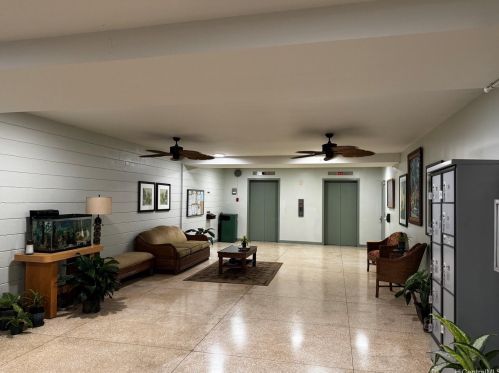 1610 Kanunu St, Honolulu HI  96814-2746 exterior