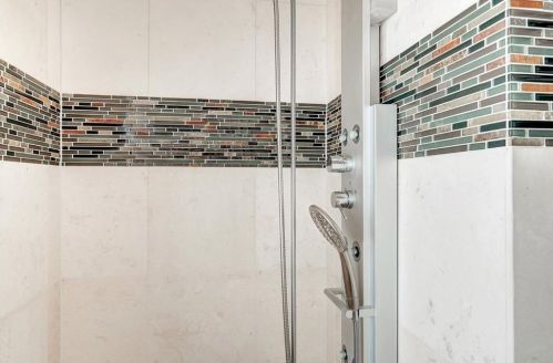 6408 Convict Hill Rd, Austin TX  78749-2348 exterior