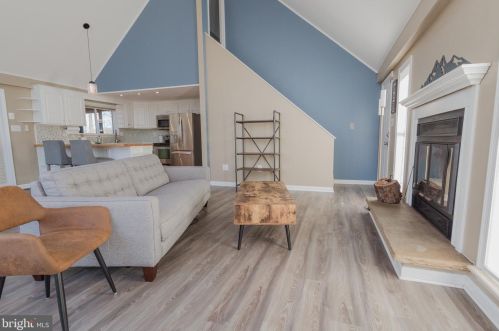 49 Pileated Woodpecker Ln, Hedgesville WV  25427-5384 exterior