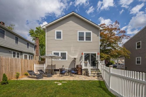 3 Branford St, Norwalk CT  06855-1907 exterior