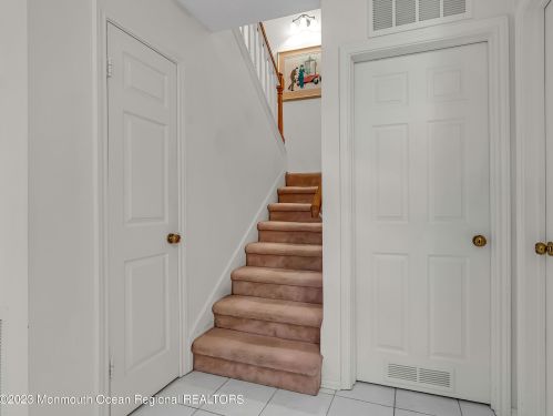 181 Old Orch Ln, Tinton Falls NJ 07712-2570 exterior