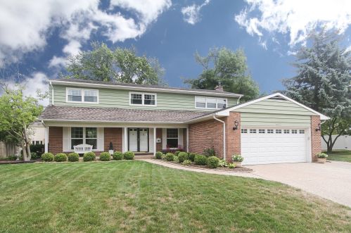 1807 Ridge Dr, Arlington Hts, IL 60005-3653