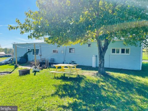 51 Cranes Gap Rd, Carlisle, PA 17013-9687