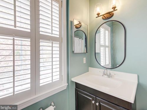 5271 Bradgen Ct, Springfield VA  22151-3505 exterior