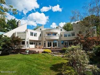 5 Dwight Ln, Greenwich, CT 06831-2512