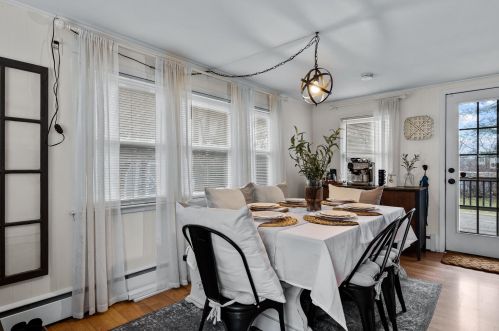 6 West St, Allenstown, NH 03275-1617