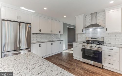 1302 Chestnut Pl, Haddon Heights NJ  08035-1810 exterior