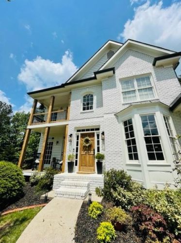 4515 Secret Trail Ct, Buford, GA 30518-5372