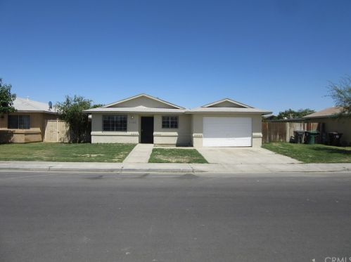 51640 La Ponderosa Dr, Coachella, CA 92236-3709