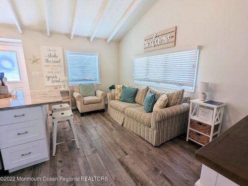 31 Amberjack Way, Lavallette NJ  08735-1506 exterior