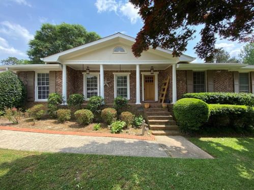5126 Apollo Ln, Lilburn, GA 30047-6733