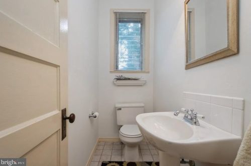 102 Elm Ave, Haddonfield NJ 08033-2537 exterior