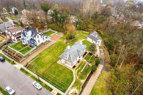 4684 Edgewood Ave, Cincinnati, OH 45232-1757
