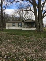 58 Peppertown Rd, Loretto, TN 38469-2638
