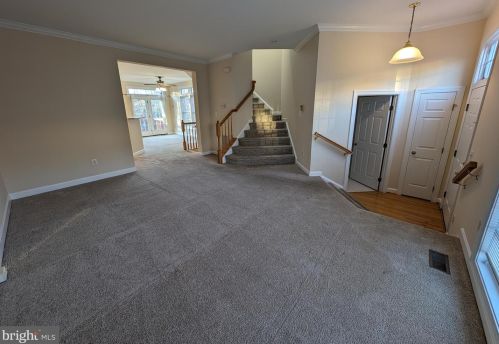 6656 Debra Lu Way, Springfield VA  22150-7821 exterior
