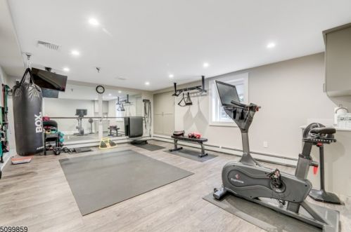 140 Wyoming Ave, Maplewood NJ 07040-1043 exterior