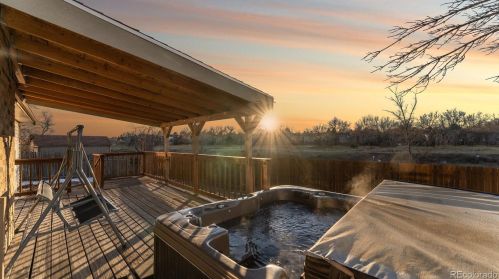 973 Joplin Way, Aurora CO 80015-1414 exterior