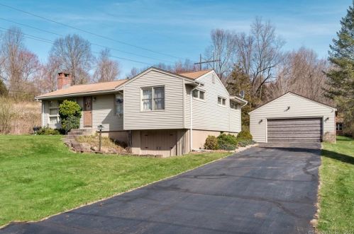 170 Sisk St, Middletown, CT 06457-2316