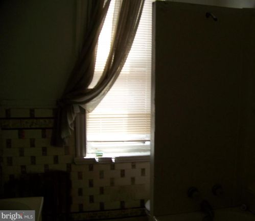 3546 11 St, Philadelphia PA 19140-4304 exterior