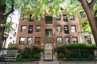 4333 Hazel St, Chicago, IL 60613-1419