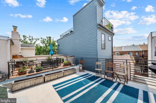 854 Front St, Philadelphia PA 19147-4341 exterior