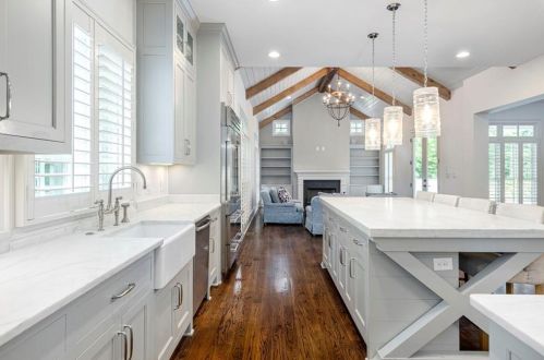 4000 Arden Way, Atlanta GA  30342-3948 exterior