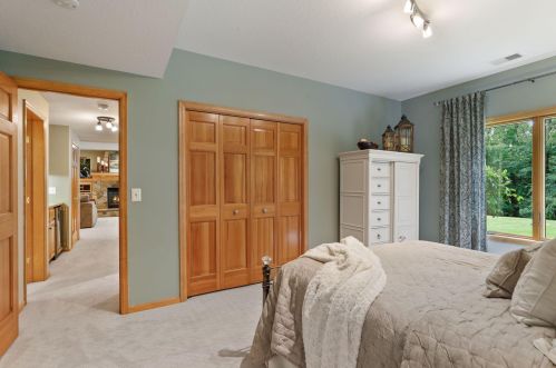 3315 Crestmoor Dr, Saint Paul MN  55125-5006 exterior