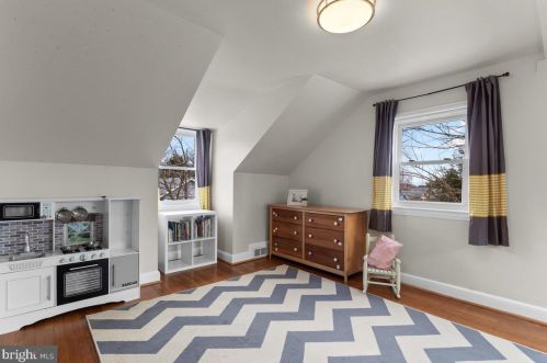 730 Gist Ave, Silver Spring MD 20910-4920 exterior