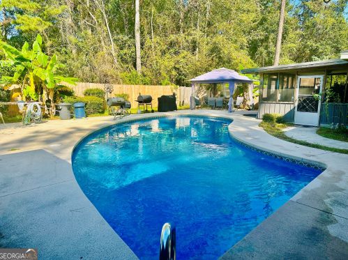 708 Beville St, Waycross, GA 31501-6372