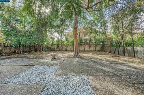106 Cordova Way, Concord CA  94519-2706 exterior