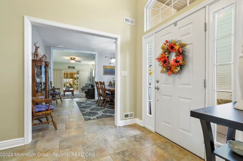 17 Arcadia Dr, Lakehurst NJ  08759-6160 exterior