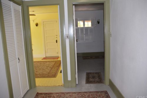 5390 Magnolia Ave, Riverside CA  92506-1250 exterior